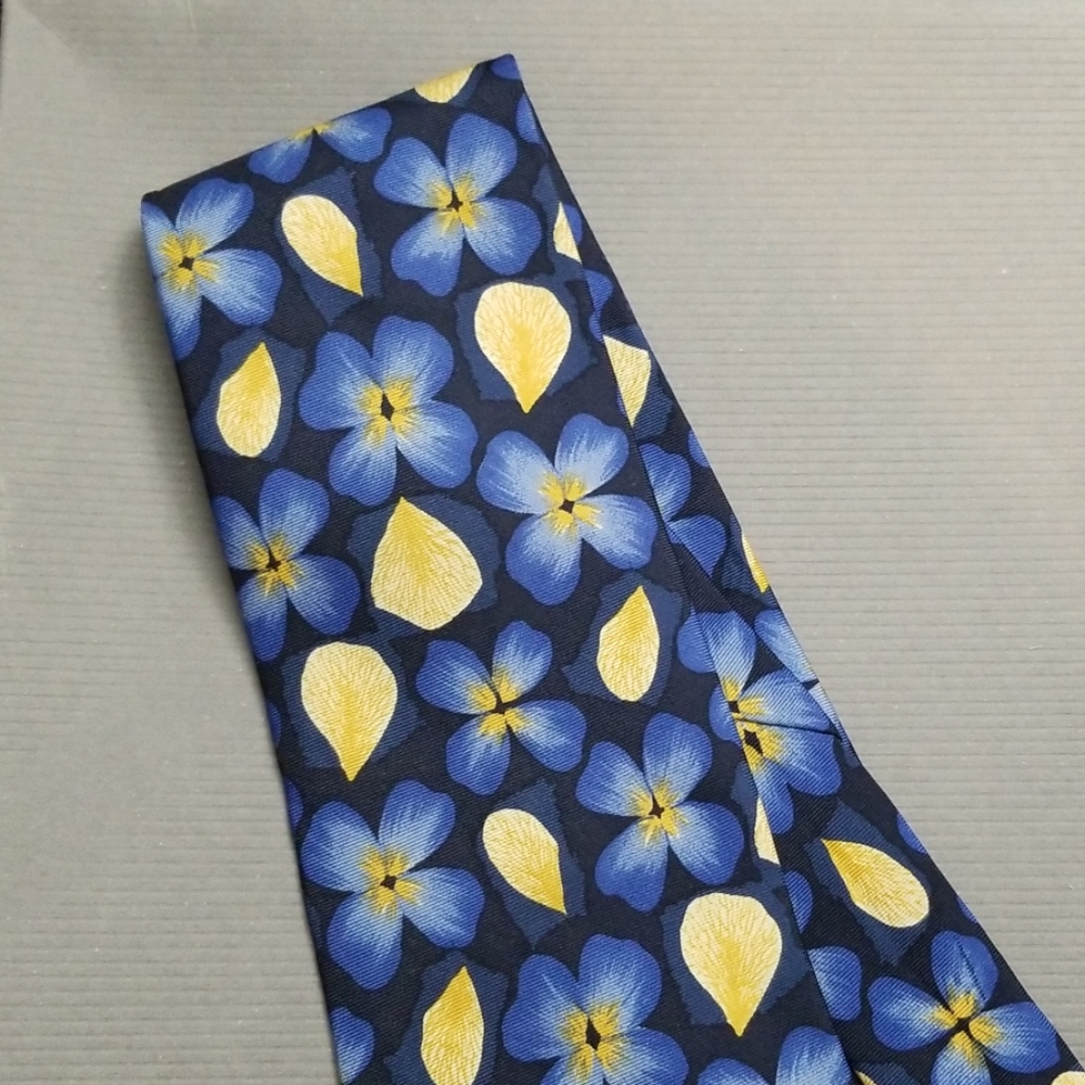 Tie